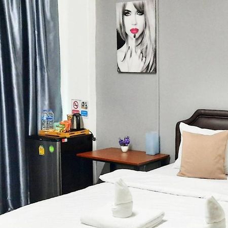 Ada Apartment - อาดา อพาร์ทเมนท์ Bangkok Eksteriør bilde