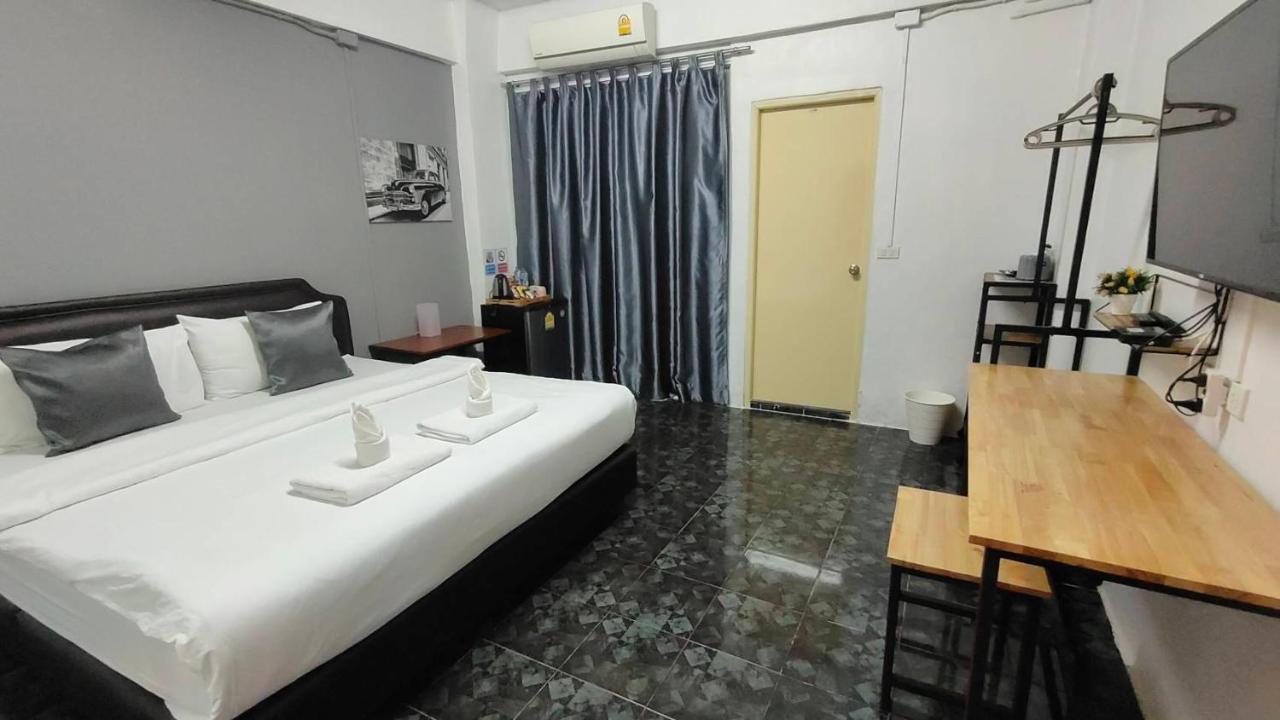 Ada Apartment - อาดา อพาร์ทเมนท์ Bangkok Eksteriør bilde